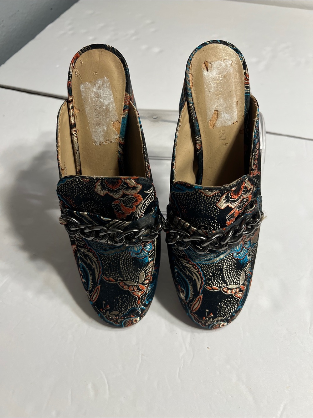 Enzo Angiolini Black Floral Jacquard Chain-Trim Mules